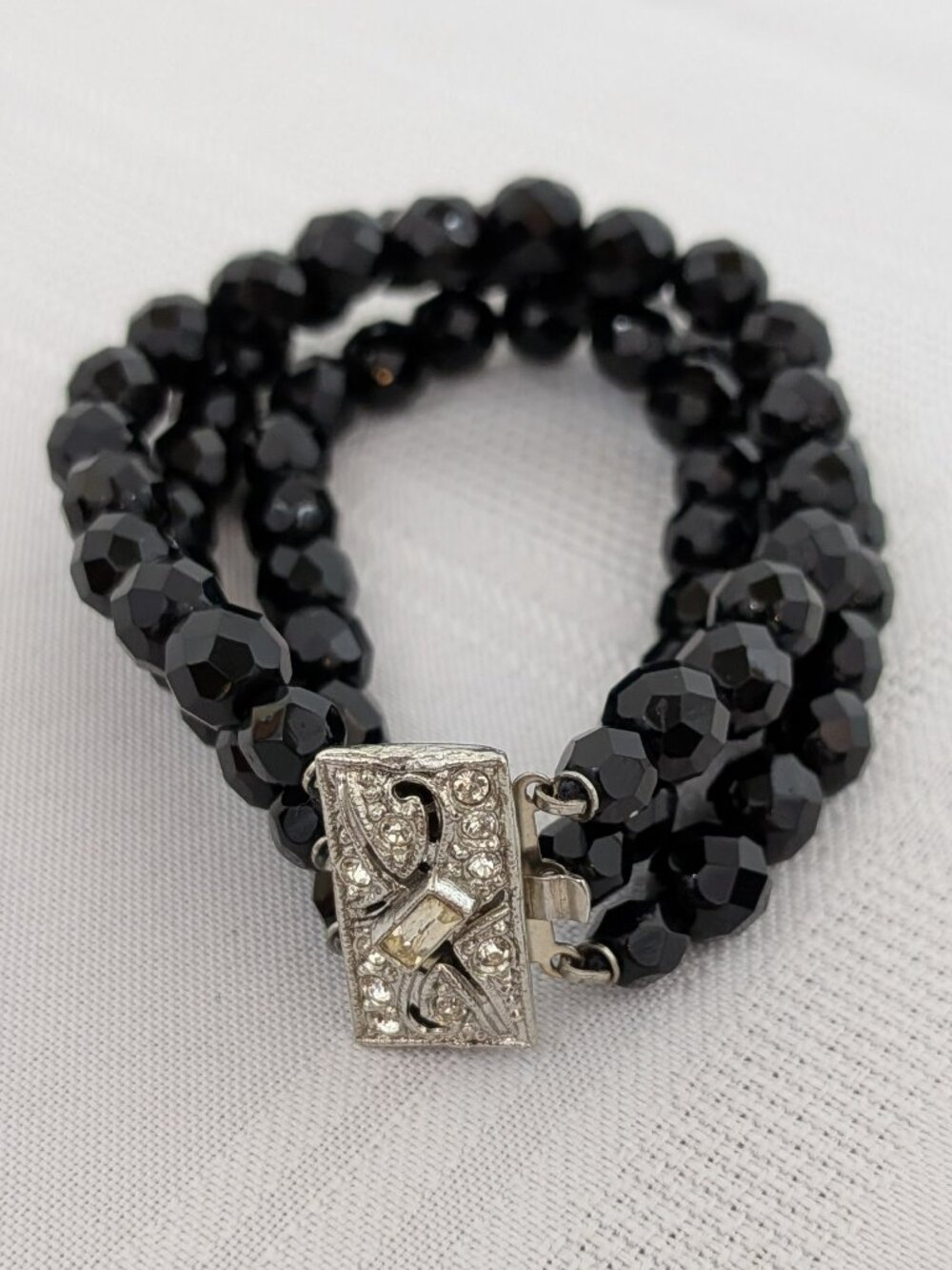 Bracelet Black Onyx Triple Strand Silver Rhinestone Box Clasp Vintage 7 Inch